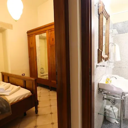 Ferienhaus Dimora Cariddi Al Centro Storico *