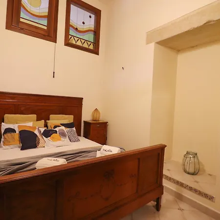 Ferienhaus Dimora Cariddi Al Centro Storico *