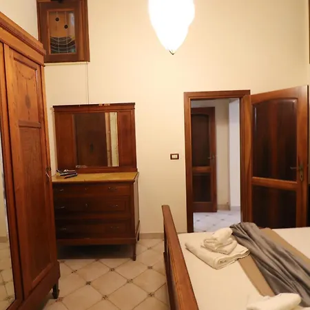 Ferienhaus Dimora Cariddi Al Centro Storico