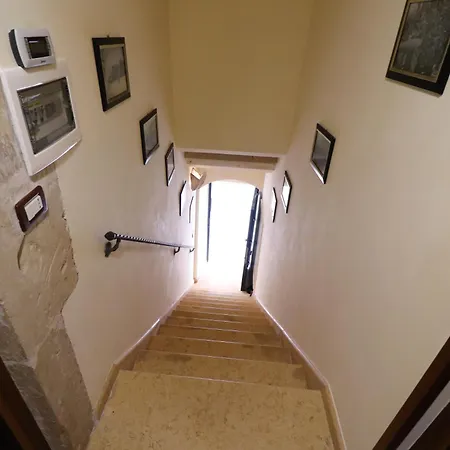 Vakantiehuis Dimora Cariddi Al Centro Storico *