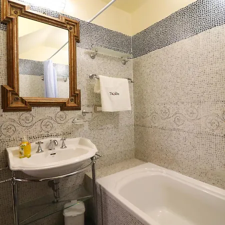 Ferienhaus Dimora Cariddi Al Centro Storico *